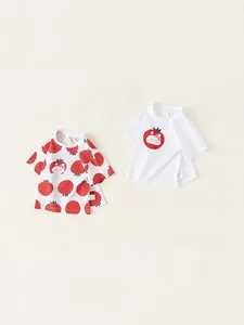 Magliette estive da bambina in cotone con stampa di fragole e grafiche di cartoni animati