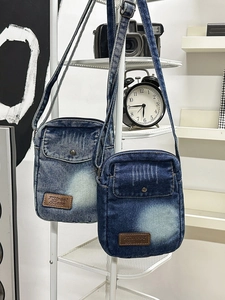Vintage Denim Crossbody Bag For Women Men Retro Small Shoulder Bag Streetwear Phone Purse Washed Messenger Bag Casual Travel Bag