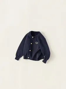Cardigan en maille bleu marine pour garçons avec boutons dorés et broderie style académique