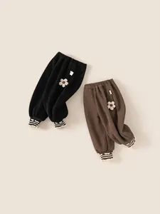 Pantalon de jogging polaire pour fille avec fleurs 3D et poignets à rayures cœurs