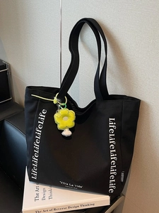 Women Large Capacity Canvas Tote Bag Letter Print Shoulder Bag With Flower Pendant Fashion Casual Commuter Handbag
