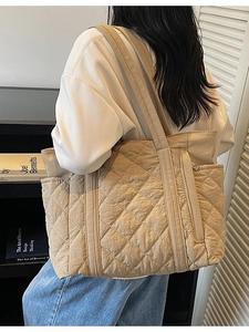 Grand sac cabas matelassé kaki avec coutures en losange pour femme mode décontractée
