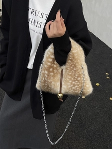 Sac à main d'hiver en fausse fourrure à motifs de cerf, chaîne argentée et anse marron