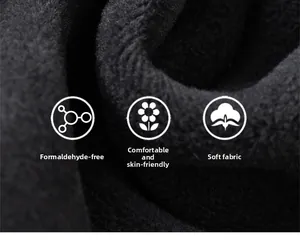 Vue détaillée de la doublure en polaire noire douce pour jeans fille au toucher très confortable