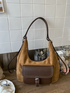 Vintage frosted hobo bag in camel suede with dark brown leather details and white stitching