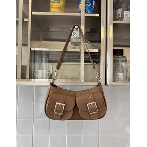 Vintage brown crescent shoulder bag in lychee pattern PU with stylish front pockets