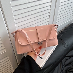 Sac Sous les Bras Baguette en Cuir PU à la Mode pour Femmes Couleur Unie Épaule Crossbody Petit Rabat Carré Fermoir Métallique Décoratif Navette Sac à Main