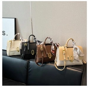Minimalist woven texture crossbody bag in four colors with scarf handle and metal U-buckle