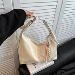Schicke beige Hobo-Tasche mit großer Kapazität, Spitzenschleife und glattem Finish