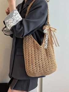 Sac fourre-tout tissé d'été avec charm en ruban de dentelle et grande capacité pour la plage