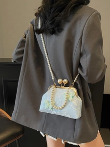 Sac coquille en jacquard de style ethnique avec papillons et bandoulière perle
