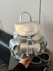 Women Fashion Metallic PU Leather Backpack Drawstring Flap Large Capacity College Style Travel Backpack Trendy Urban Shoulder Bag