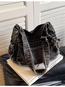 Large Capacity Washed Denim Crossbody Bag For Women Vintage Multi Pocket Tote Bag Casual Washed Denim Shoulder Bag With Wide Adjustable Strap