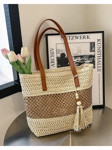 Borsa Tote in Paglia Intrecciata a Righe Bohemian da Donna Grande Capacità Borsa a Tracolla da Spiaggia Con Charm a Nappa