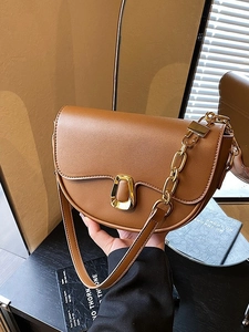 Fashion Women PU Leather Saddle Bag Retro Simple Casual Shoulder Underarm Bag With Gold Chain Horseshoe Buckle Daily Crossbody Purse