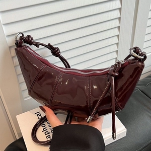 Women High Gloss Patent PU Leather Croissant Bag Fashion Knot Strap Shoulder Crossbody Bag Niche Commuter Half Moon Handbag