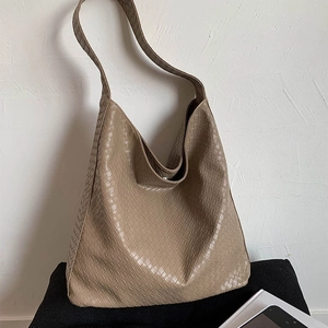 Large Capacity Woven Underarm Bag For Women Retro PU Leather Shoulder Tote Bag Fashion Urban Casual Daily Commute Handbag