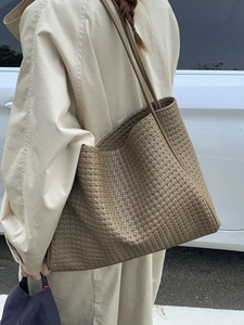 Sac fourre-tout tissé rétro kaki avec grande capacité et longues bandoulières de mode