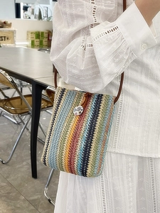 Minimalist colorful woven straw crossbody mobile phone bag with striped pattern for women