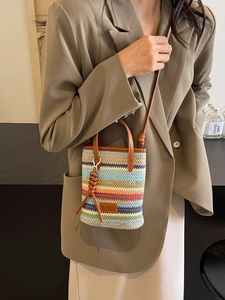 Bohemian Straw Woven Phone Bag For Women Summer Beach Crossbody Bag With Multi Color Stripes And Heart Charm Leather Mini Tote