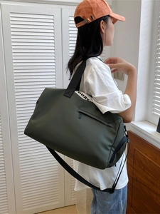 Large capacity dark green fitness travel bag with dry wet separation and waterproof fabric