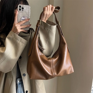 Grand Sac à Main Hobo en Cuir PU pour Femme Sac à Épaule Minimaliste Couleur Unie pour Déplacement Quotidien Mode Sacoche