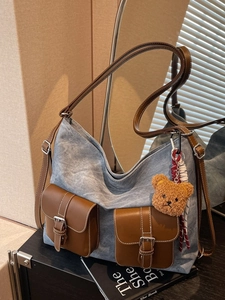 Large Capacity PU Leather Backpack For Women Retro Commuter Tote Bag Multi-functional Shoulder Bag With Bear Charm Patchwork Backpack