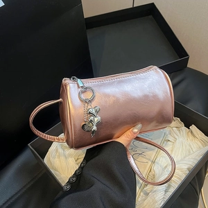 Women Metallic PU Leather Barrel Crossbody Bag Luxury Heart Pendant Small Cylinder Pillow Shoulder Bag For Daily Commute