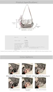 Vue détaillée du sac nuage en PU argenté avec nœud rose et pendentif en dentelle