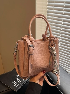 Sac Seau pour Femmes en Cuir PU Grain de Litchi Avec Charme de Foulard Poignée Nouée Sac à Main Bandoulière pour le Quotidien