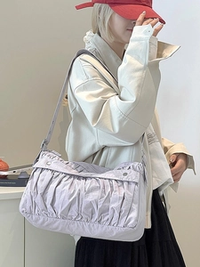 Sac à Épaule en Nylon Plissé de Grande Capacité pour Femmes Sac Cabas Décontracté Imperméable Sac Sous les Aisselles