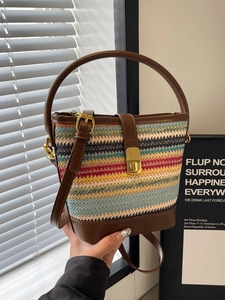 Women Woven Straw Bucket Bag Fashion Colorblock Striped Handbag Vacation Crossbody Bag With Adjustable Leather Shoulder Strap