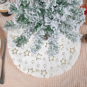 Plush white Christmas tree skirt with gold sequin stars for holiday home decoration