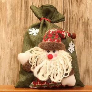 Weihnachts-Geschenkbeutel aus grünem Sackleinen mit 3D-Weihnachtsmann-Puppe Dekor