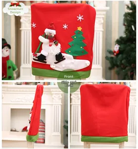 Dettaglio coprisedia natalizio rosso con applique a pupazzo di neve e bordo verde