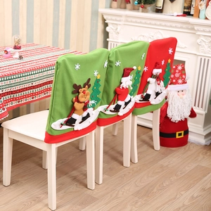 Coprisedie natalizi con Babbo Natale e renne 3D per decorazioni festive in sala da pranzo