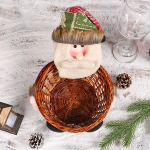 Panier à bonbons de Noël en rotin avec figurine Père Noël et décoration en peluche