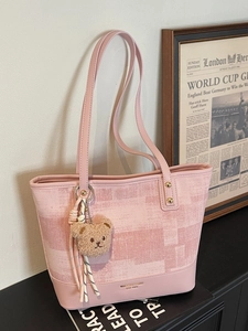 Large Capacity Canvas Synthetic Leather Splicing Tote Bag For Women Fashion Commuter Shoulder Bag With Plush Bear Pendant Casual Handbag