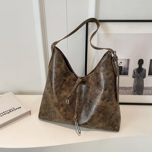 Vintage brown leather large capacity tote bag with drawstring for professional daily commute