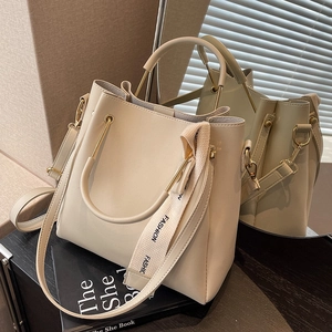 Women Large Capacity PU Leather Bucket Bag Set Inner Pouch Wide Fashion Strap Metal Handle Crossbody Shoulder Handbag Street Style