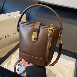 Vintage PU Leather Bucket Bag For Women Retro Gold Lock Shoulder Crossbody Bag High-End Feel Fashion Handbag Daily Travel