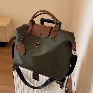 Women Large Capacity Nylon Tote Bag Autumn Winter Fashion Shoulder Crossbody Handbag With Triangle Metal Logo Travel Commuter Bag
