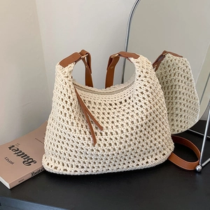 Sac Bandoulière Ajouré Tissé pour Femmes Mode Tote Vacances à la Plage Sac à Épaule Demi-lune au Crochet avec Bandoulière en Cuir