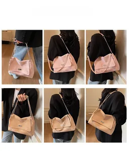 Detail shots of pink and beige tote bags featuring metal chain straps and flip-top closure