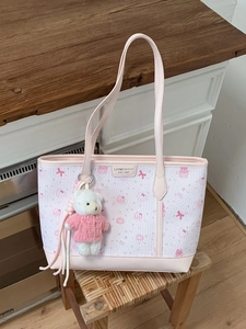 Simpatica Borsa Tote con Stampa Orso Cartone Animato Grande Capacità Pelle Sintetica Borsa a Spalla Pendolare con Ciondolo per Donna