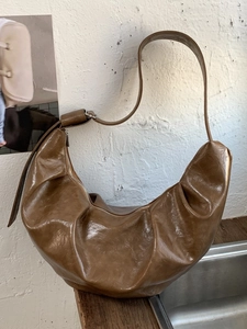 Sac à Épaule Hobo en Cuir Synthétique Grande Capacité pour Femmes Vintage Plissé Sous le Bras Croissant Sac Bandoulière pour Voyage Mode Quotidienne