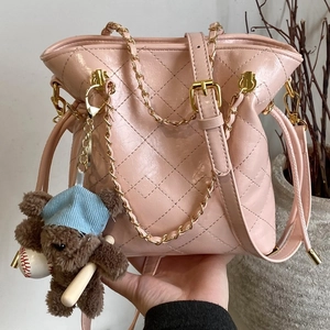 Women Quilted Bucket Bag Microfiber Leather Chain Shoulder Crossbody Bag Urban Minimalist Bag With Bear Charm For Daily Commute