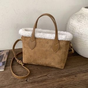 Vintage Women Synthetic Leather Plush Bucket Bag Embossed Monogram Faux Fur Trim Shoulder Crossbody Bag Autumn Winter Handbag