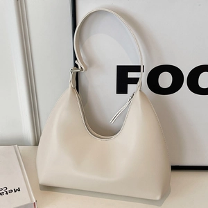 Sac sous le bras minimaliste blanc cassé en similicuir lisse avec détails argentés