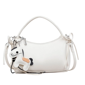 Elegante bolso de mano blanco de estilo coreano con dije de caballo y correa para el hombro